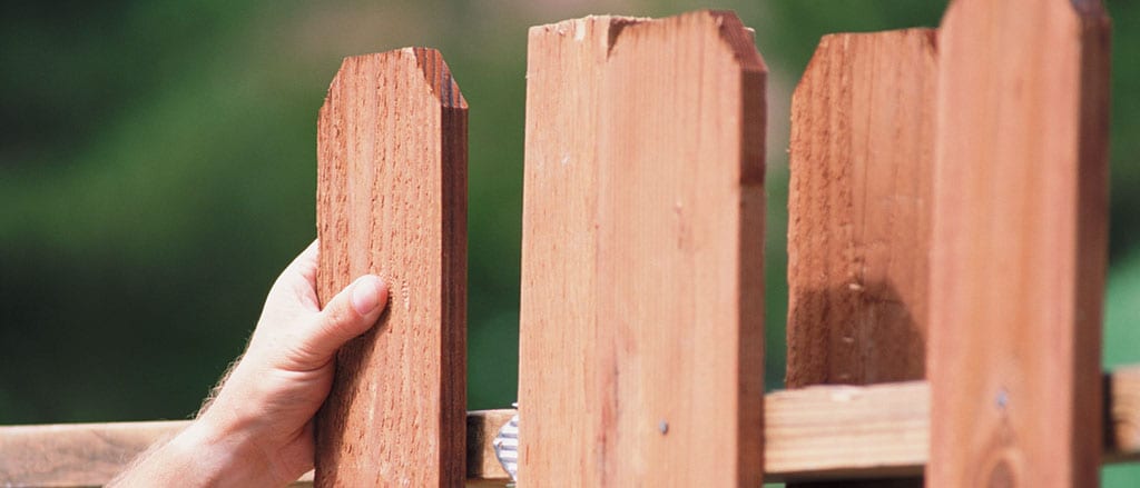 Installation of Wood Fence Pickets